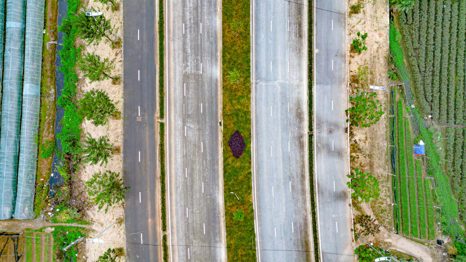 Đường Tây Thăng Long - Trục Đường Huyết Mạch Phía Tây Hà Nội 13 11-tien-do-thi-cong-du-an-dai-hon-33km-thuc-day-kinh-te-ca-vung-phia-tay-thu-do-170652132830613519774-min