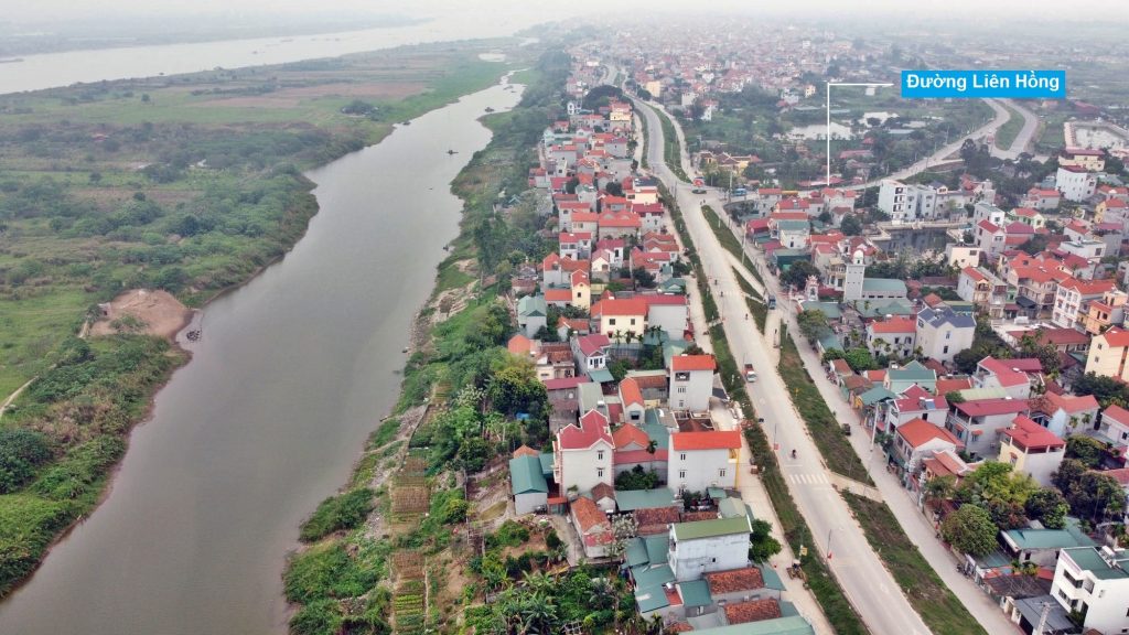 Huyện Đan Phượng nằm ven sông Hồng