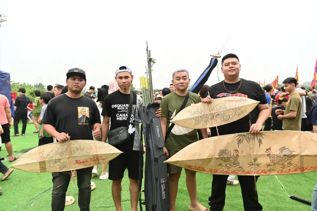 Hội thi thả diều truyền thống Bá Dương Nội 2025. 