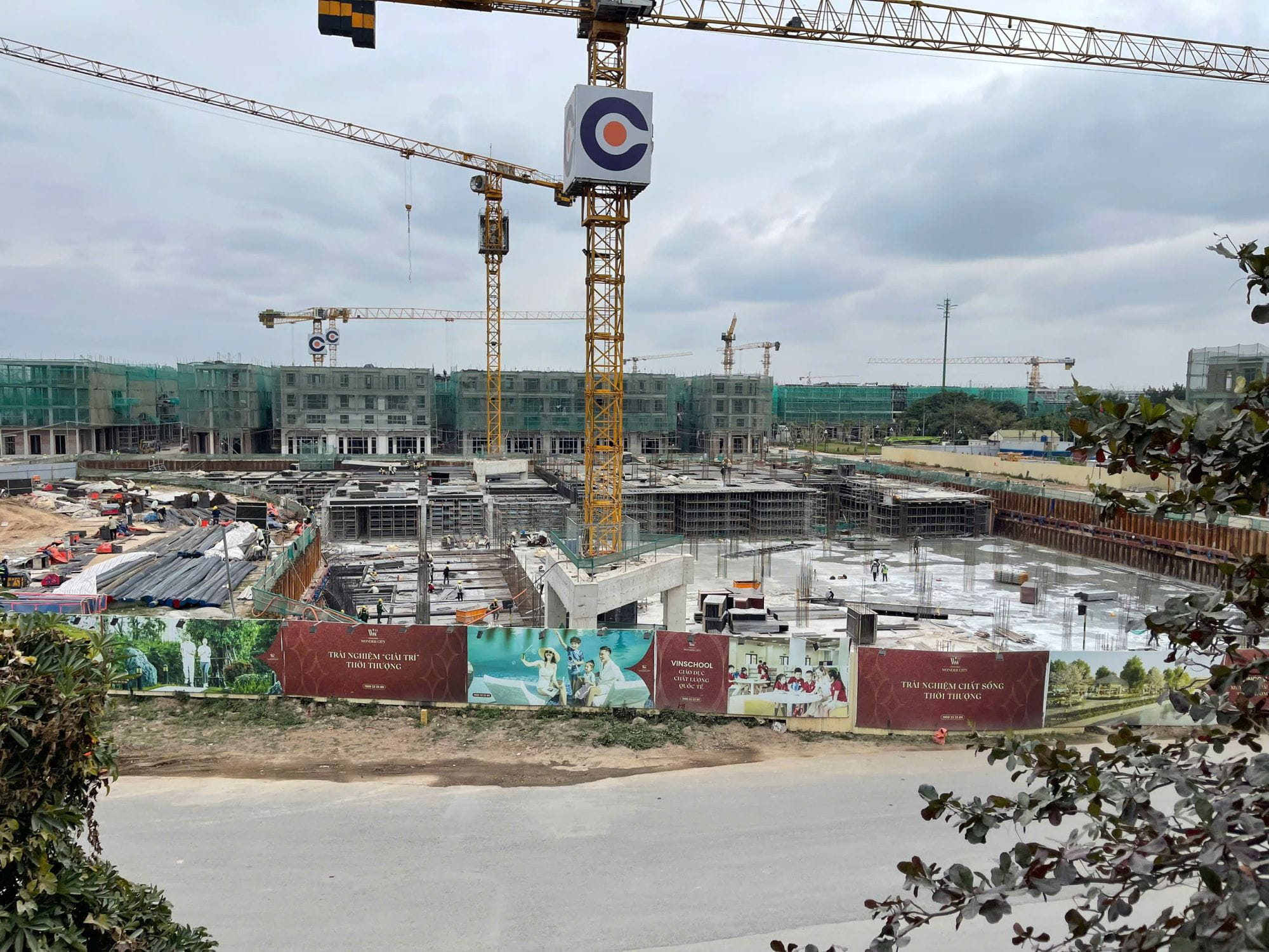 Tiến độ tổ hợp chăm sóc sức khỏe Welless Center tại Vinhomes Đan Phượng Tiến độ tổ hợp chăm sóc sức khỏe Welless Center tại Vinhomes Đan Phượng